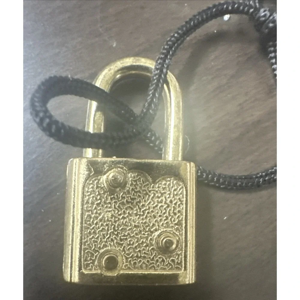 N/A family piece